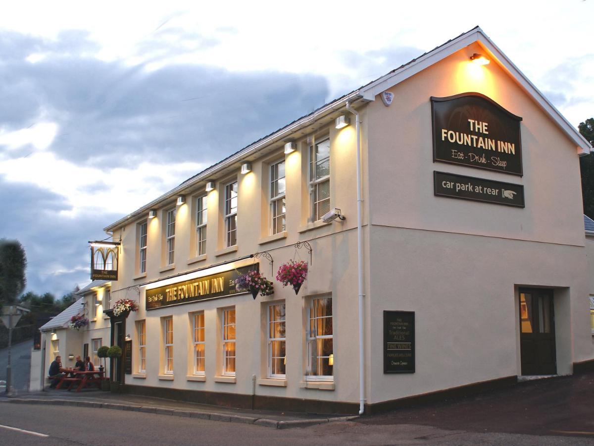 The Fountain Inn Hendy 외부 사진